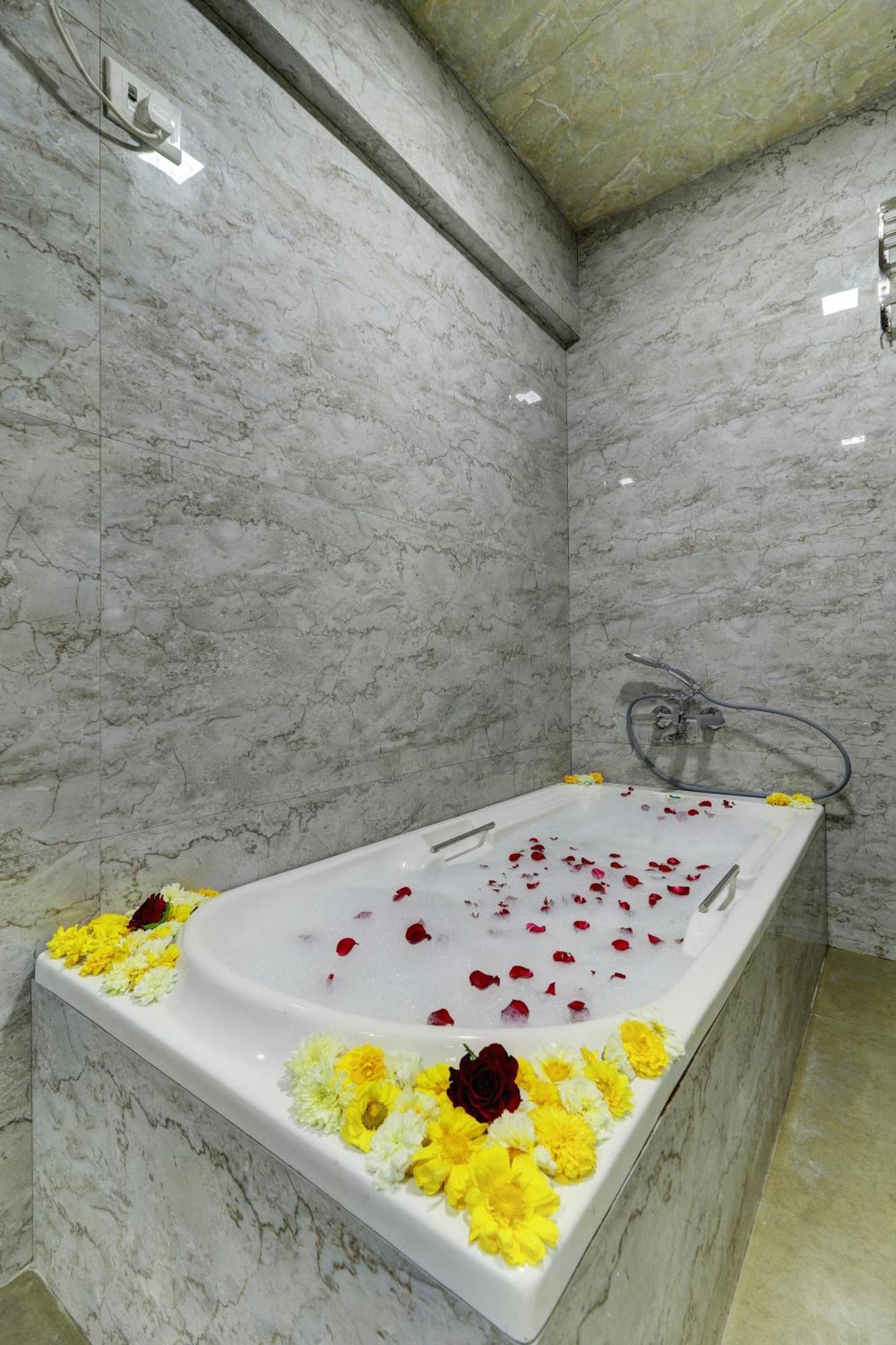 Hotel Shree Residency Lodging & Boarding Navi Mumbai Exterior photo