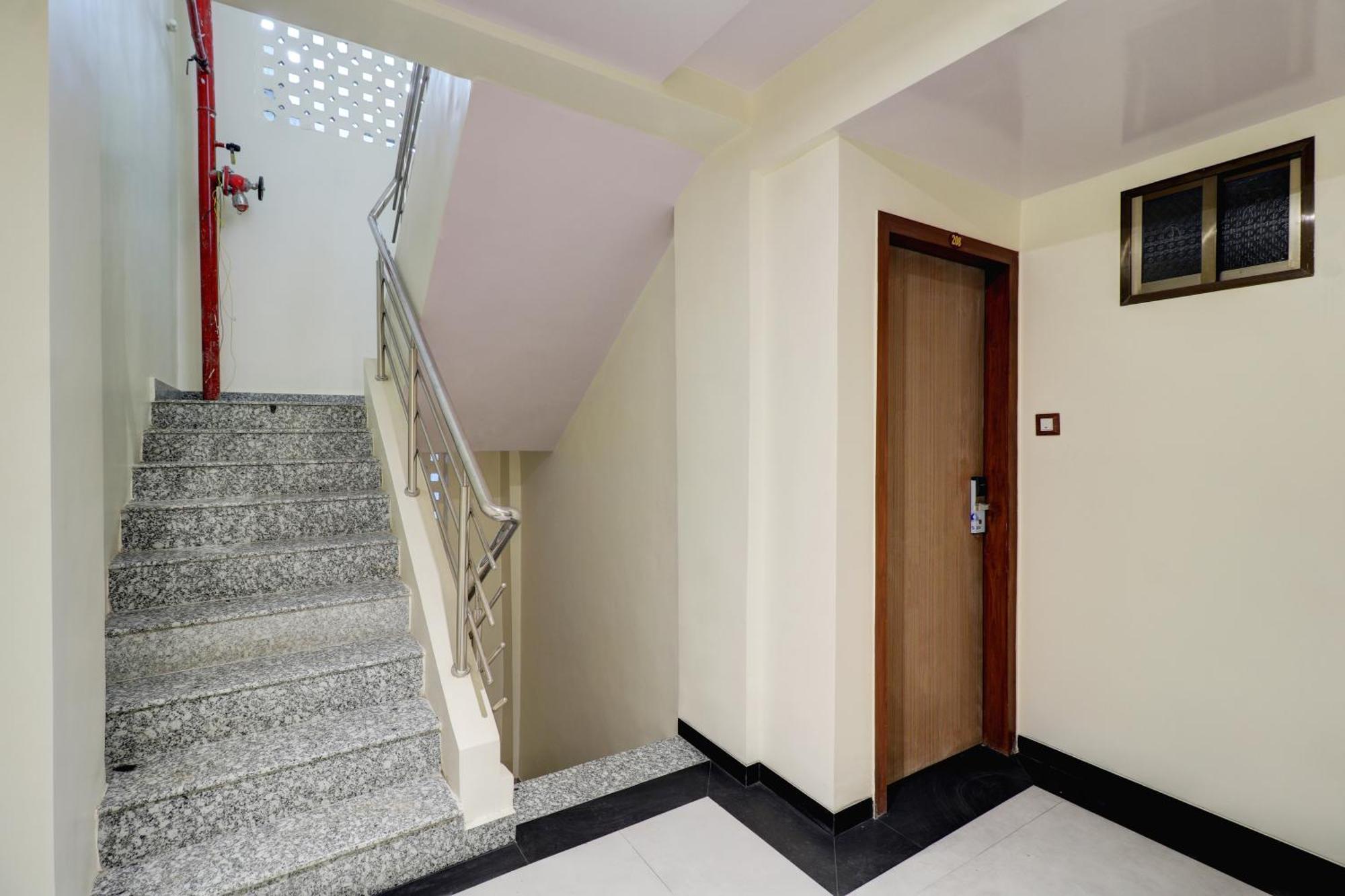Hotel Shree Residency Lodging & Boarding Navi Mumbai Exterior photo