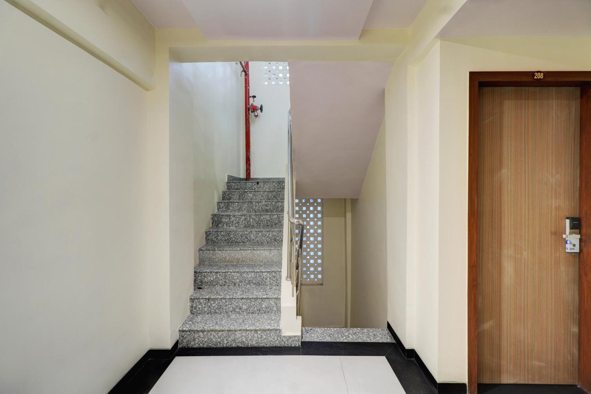 Hotel Shree Residency Lodging & Boarding Navi Mumbai Exterior photo