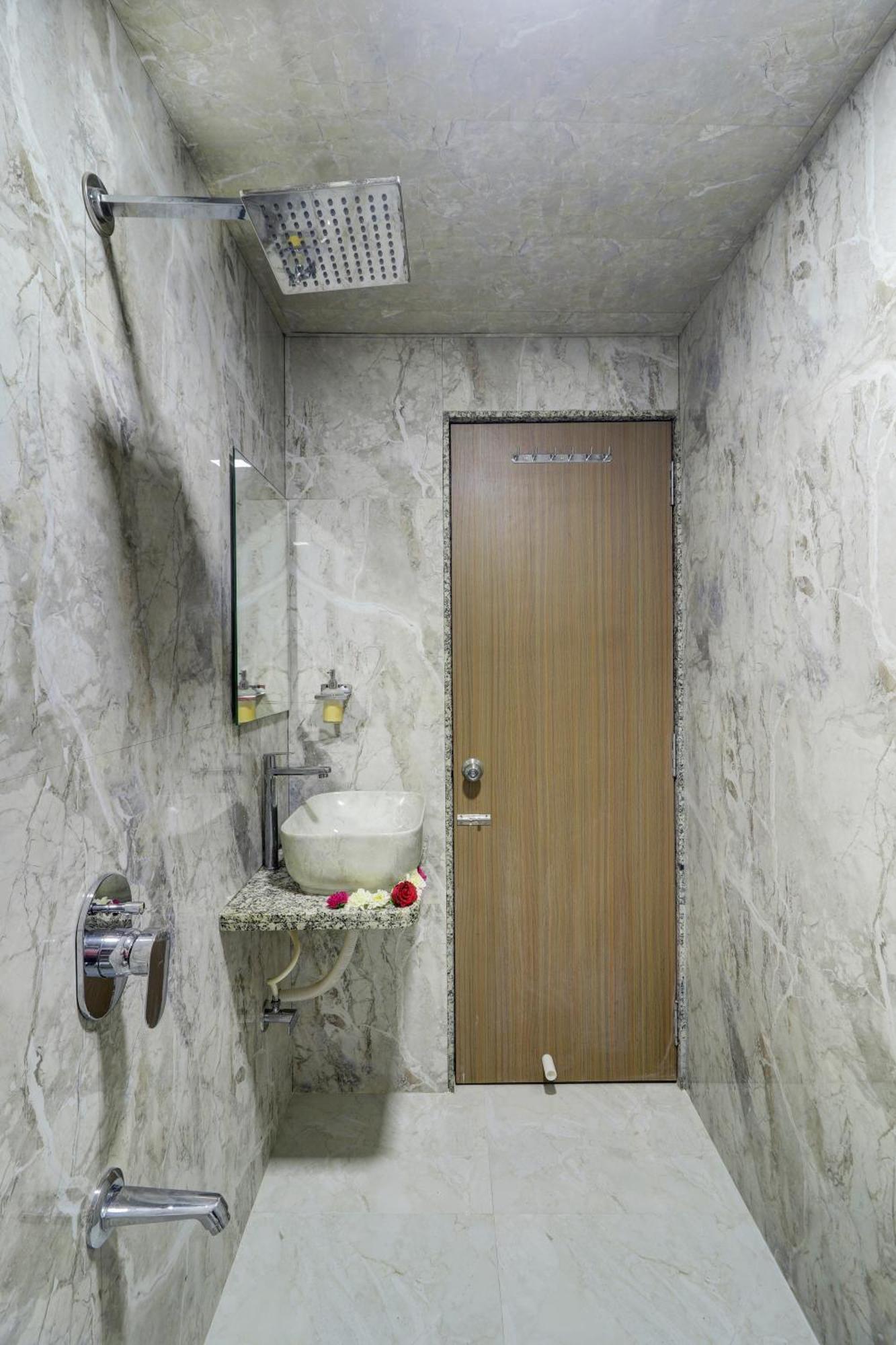 Hotel Shree Residency Lodging & Boarding Navi Mumbai Exterior photo