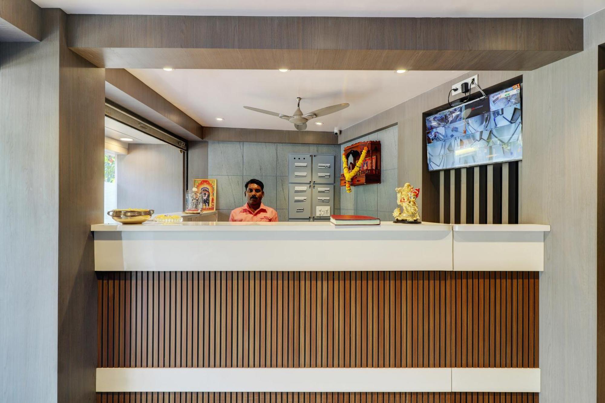 Hotel Shree Residency Lodging & Boarding Navi Mumbai Exterior photo