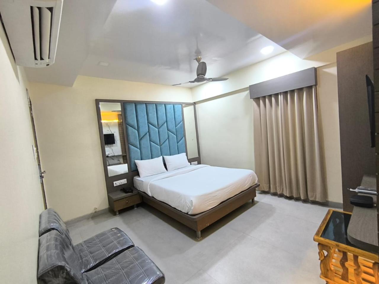 Hotel Shree Residency Lodging & Boarding Navi Mumbai Exterior photo